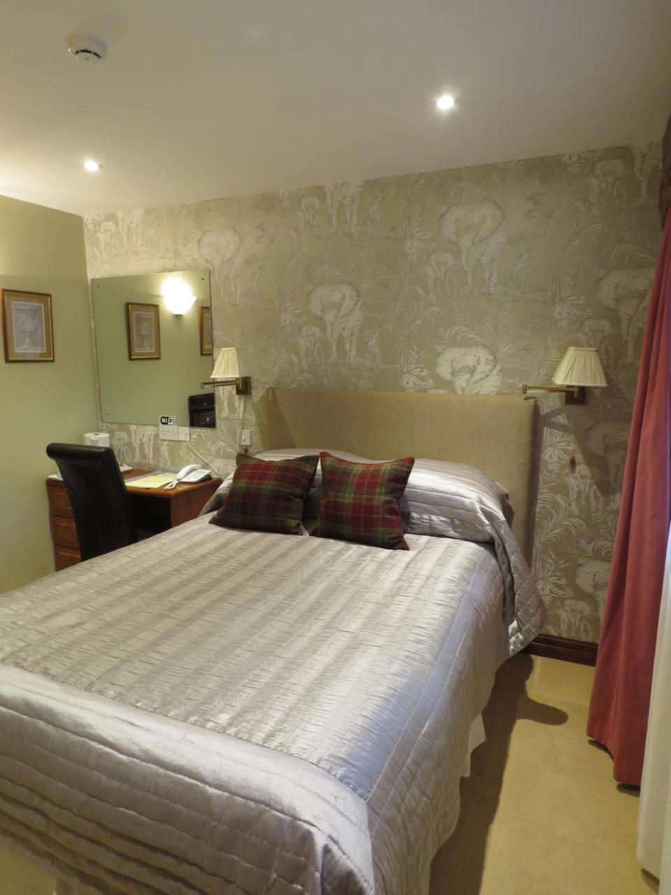 The Bay Horse Hotel And Restaurant Ulverston Esterno foto